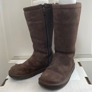 UGG Zipper Kenly Brown Suede Boots (Size 6)